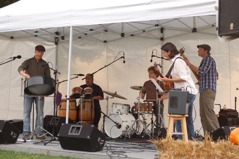 Calynco at an outdoor concert in Portland, OR